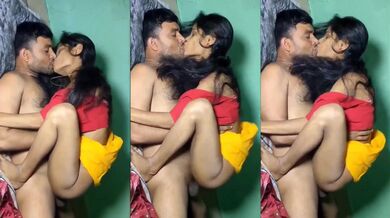 Horny bhojpuri sali riding hard deep kissing jija