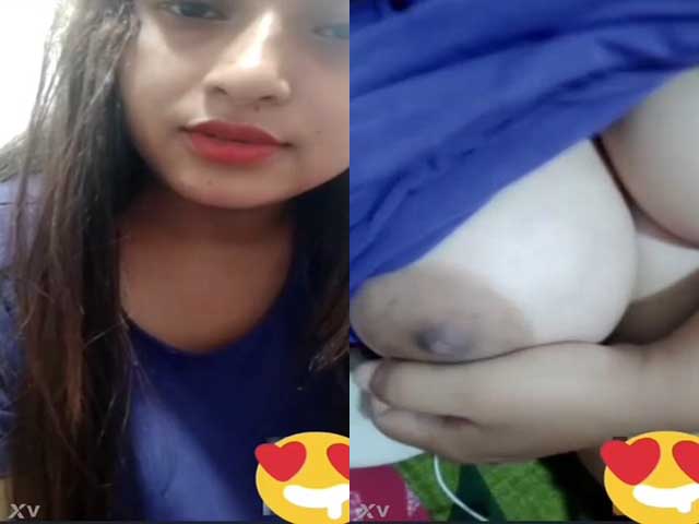 Paid girl shows boobs clip call